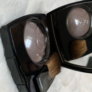 RARE CHANEL Notorious Purple Gray Powder never opened til 8-10-22 W/gloves on.